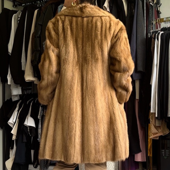 Vintage fur coat - Picture 2 of 4